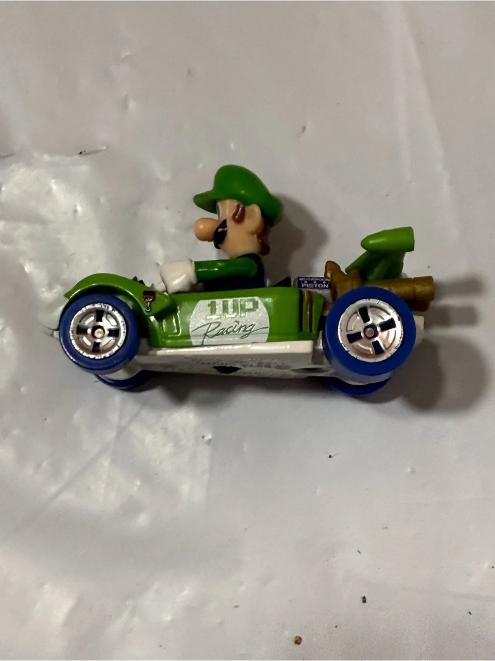 Mario Kart Luigi 1UP Hot Wheels Toy Car
